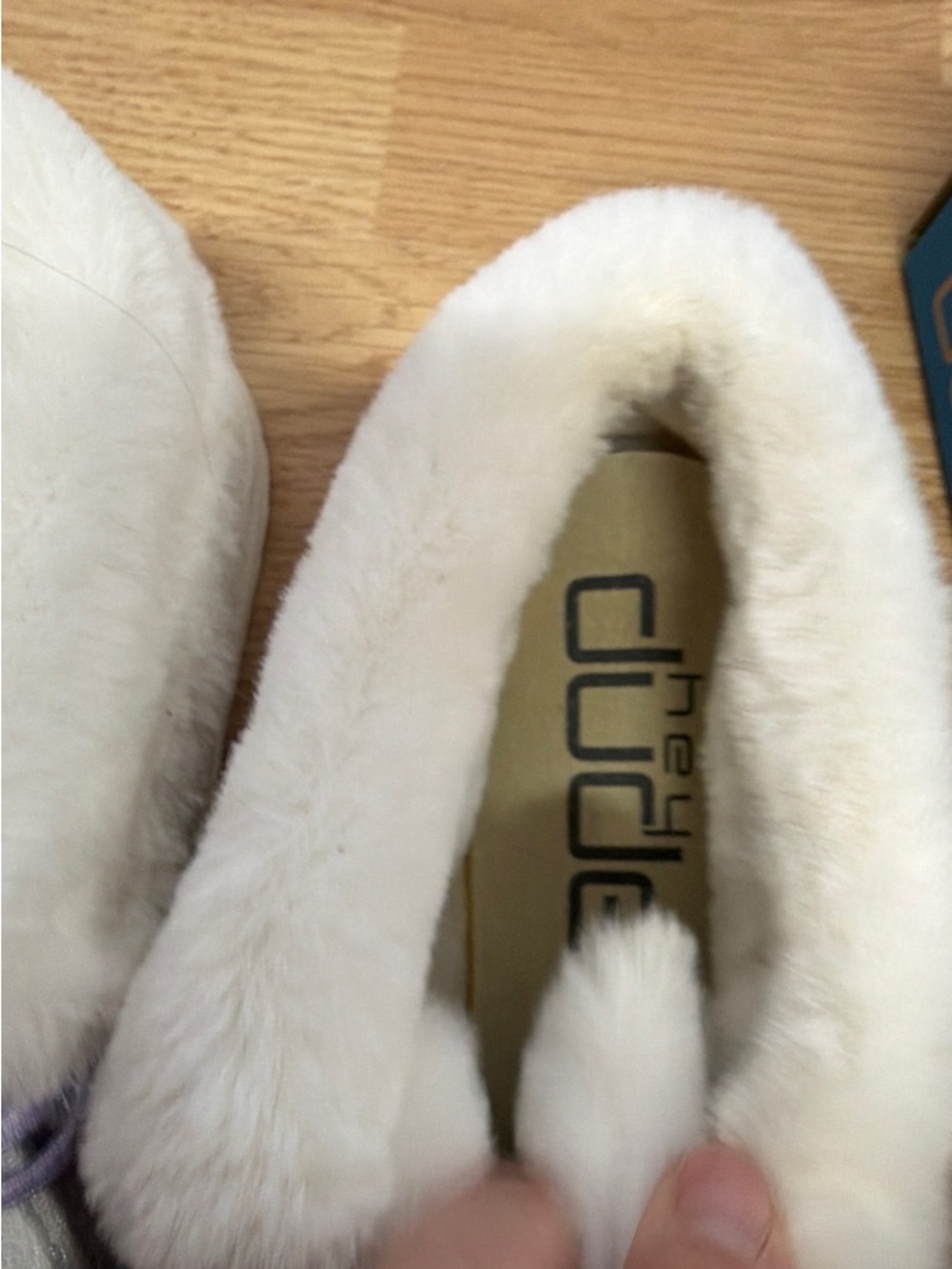 Hey Dude Britt Youth Y6 L7 Stretch Fleece Metallic White Slip On Comfort Shoe - Picture 8 of 8